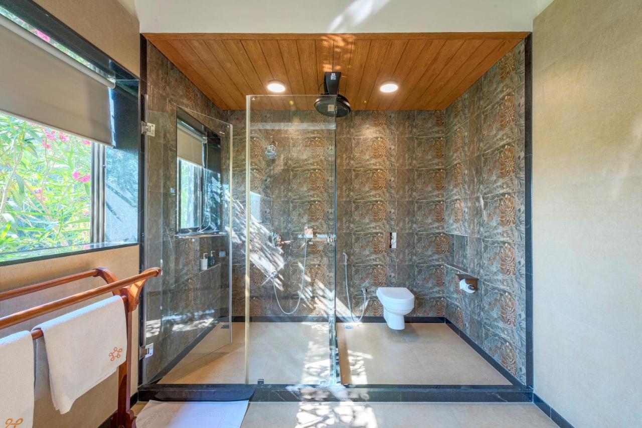 Saffronstays Althea - 4 Brd Veg Only Villa In Pawna With Jacuzzi In Every Room Lonavala Extérieur photo