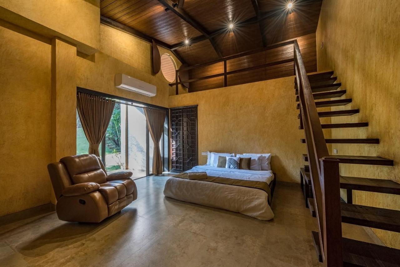 Saffronstays Althea - 4 Brd Veg Only Villa In Pawna With Jacuzzi In Every Room Lonavala Extérieur photo